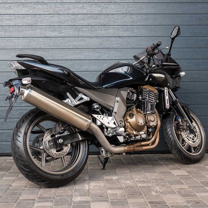 Продам мотоцикл Kawasaki Z750S (1854)
