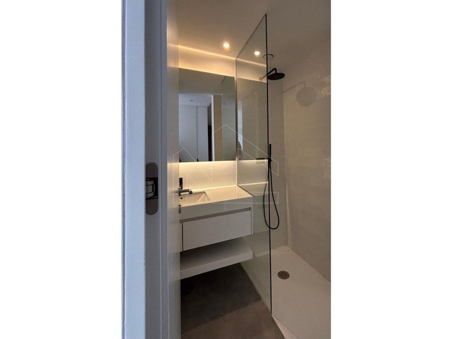 Apartamento com Mezanino NOVO | Av. Lourenço Peixinho | Centro de A...