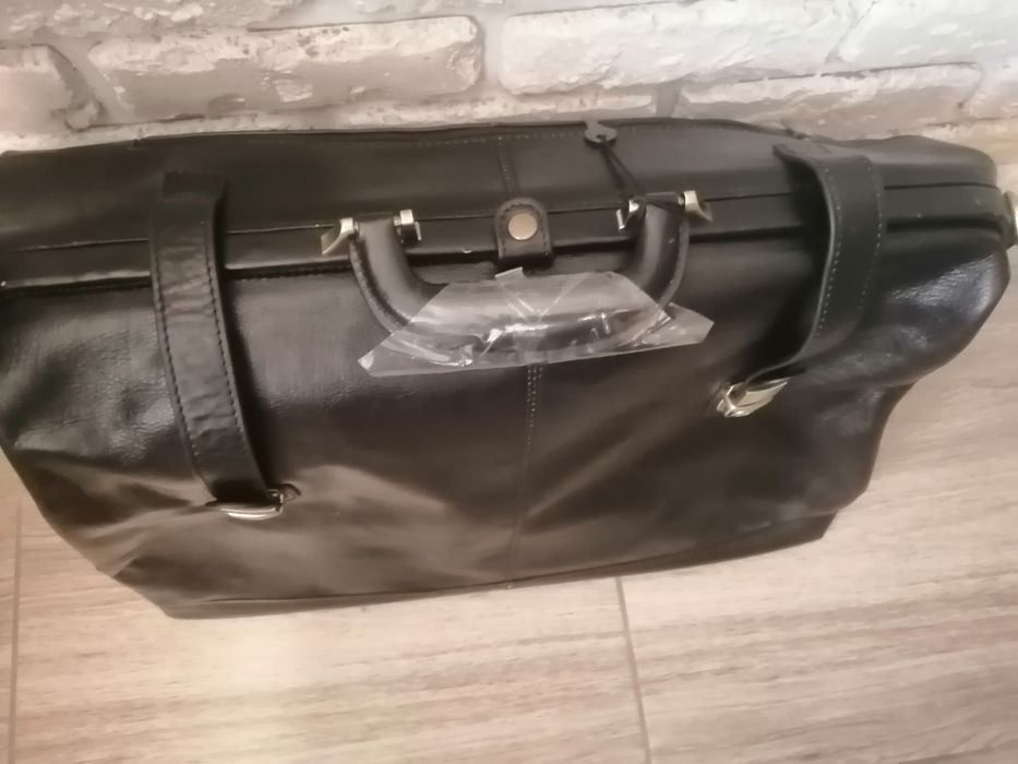 Чоловічий шкіряний портфель GUFO чорного кольору