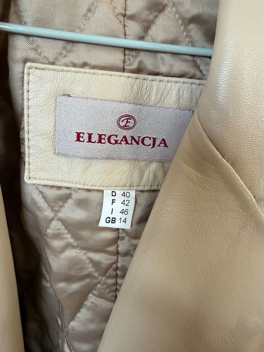 Skórzany płaszcz firmy Elegancja