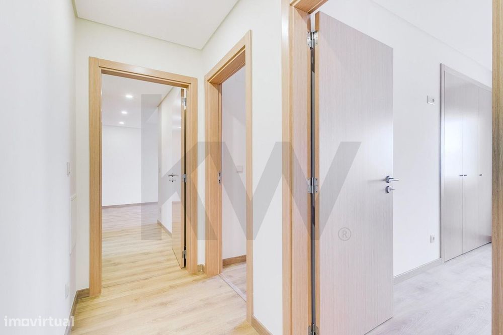 Apartamento T3 Novo nas Laranjeiras em Lisboa | Premium, Metro e Acess