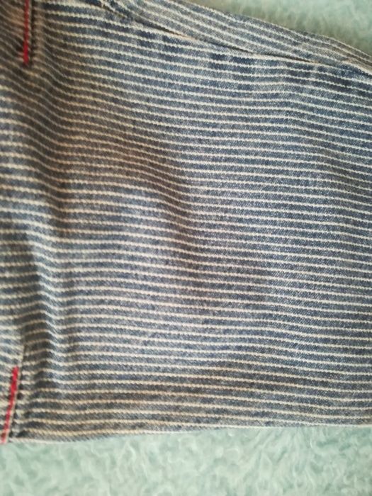 - Calças Benetton 9 meses novas