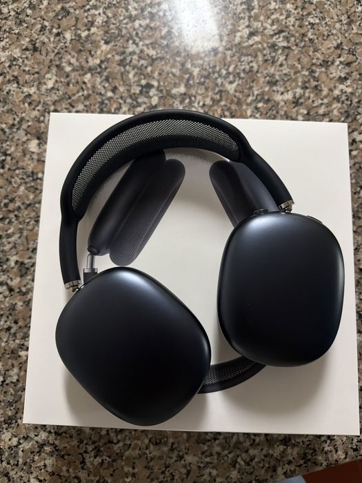 Air pods max 2 midnight
