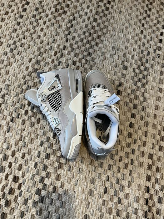 buty jordan 4 frozen moments