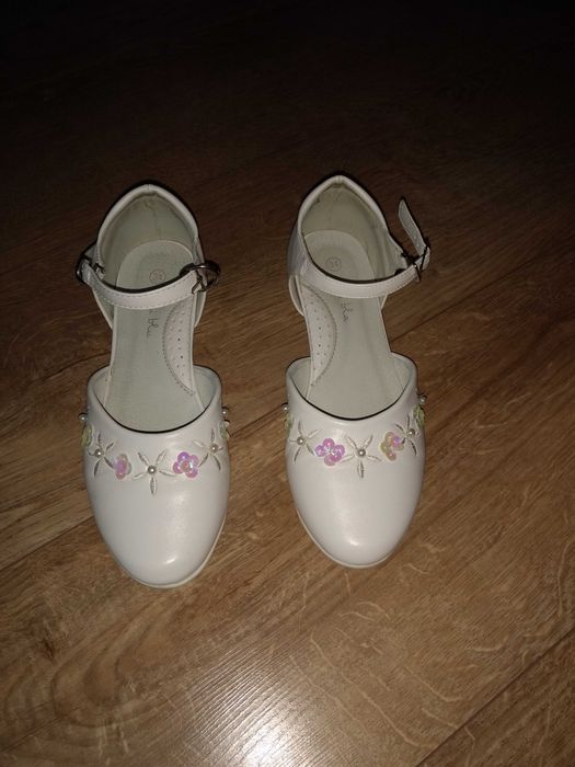 Buty do komunii  rozmiar  34