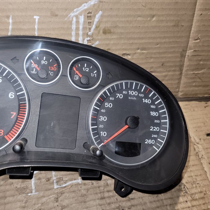 Licznik zegary audi a3 8p 1.6MPI benzyna 2003r VDO
