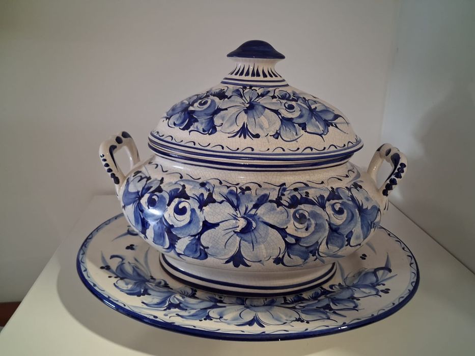 Conjunto Pintado à Mão