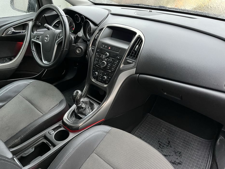 Opel Astra 1.7 Cdti 131 cv