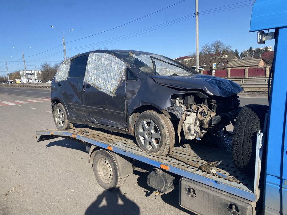 Продам кузово з доками гольф 5 +