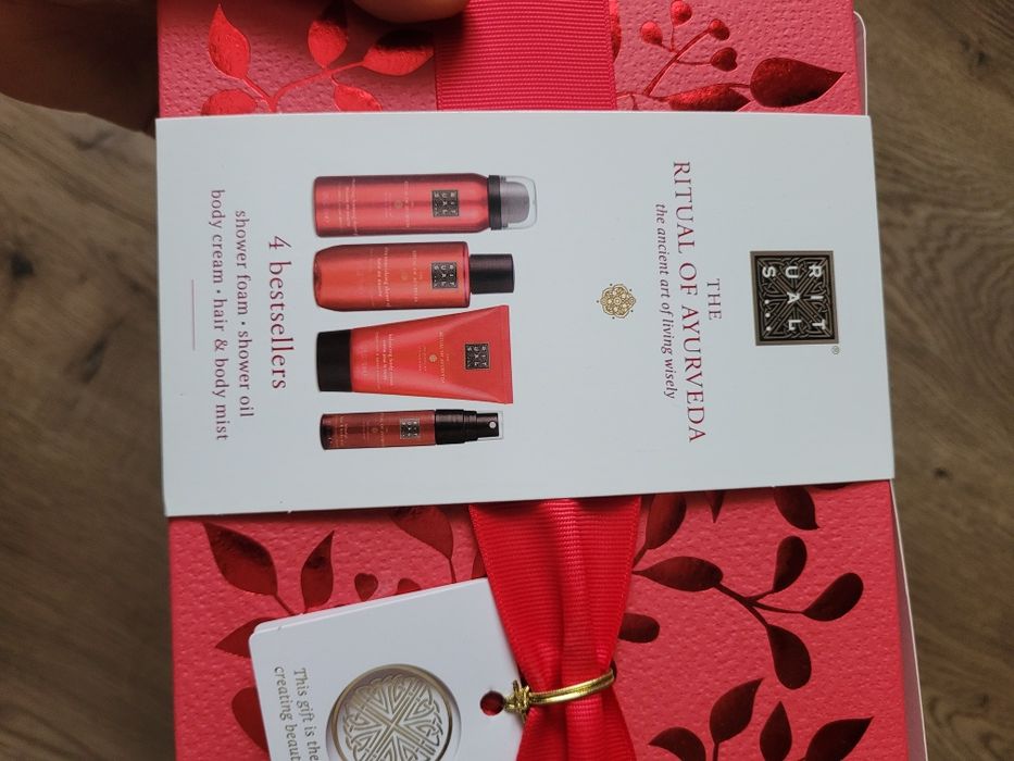 Подарунковий набір RITUALS THE RITUAL OF Ayurveda