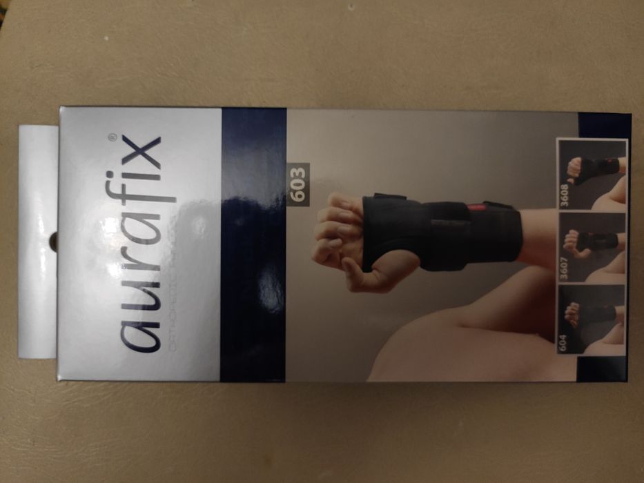 бандаж на променево-зап'ястковий суглоб 3607