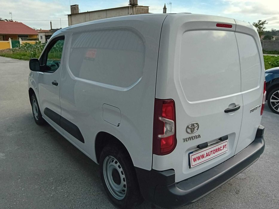Toyota Proace City 1.5 3 L c/iva ( pequeno sinistro )