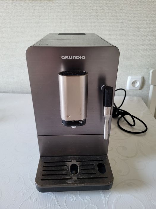 Кавомашина Grundig