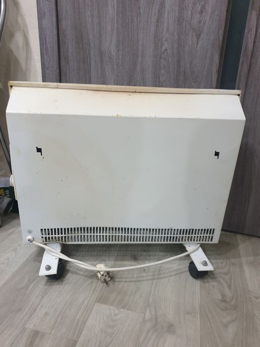 Элекро Обогреватель 1.5 кВт. калорифер конвектор Element CE-1500MTW