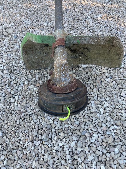 Roçadora gasolina (preciso serviço)