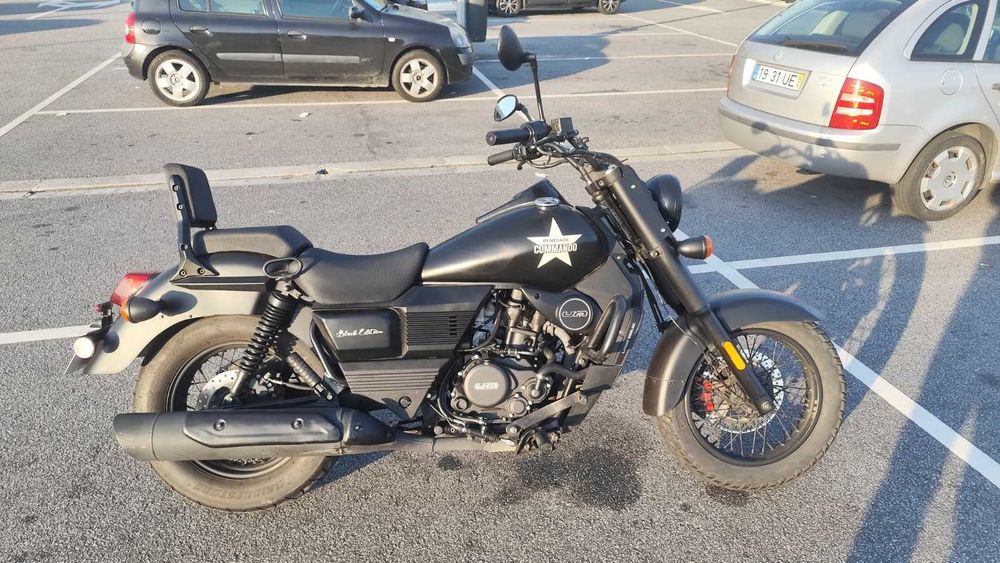 UM Renegade Commando 125 Black Edition