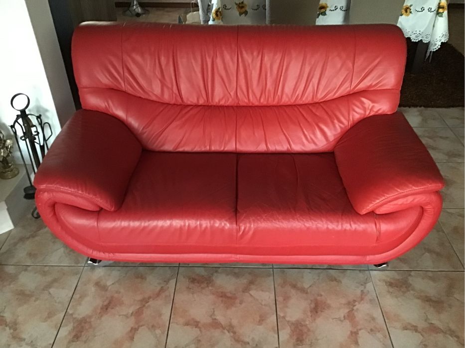 Sofás em Pele Vermelha – 3L + 2L