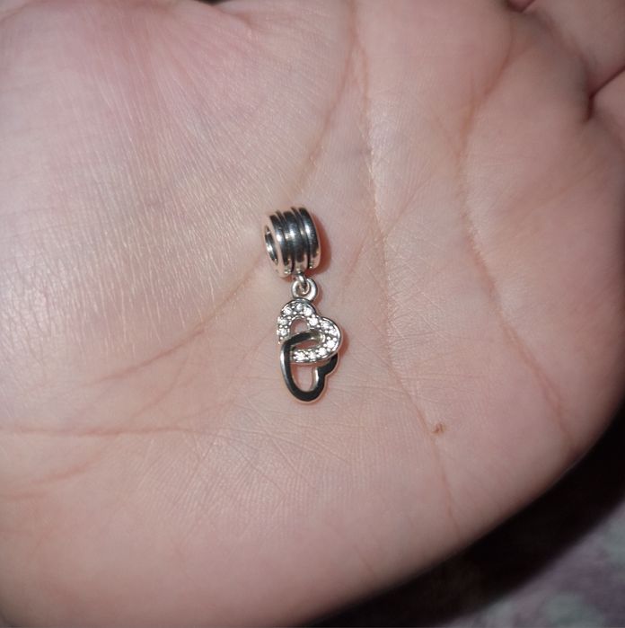 Conta Pandora ideal para o dia dos namorados.