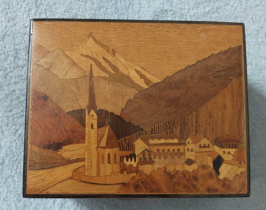 vintage szkatułka, puzderko z pozytywką, intarsja UNIKAT!