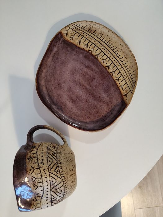 Kubek z gliny plus talerzyk