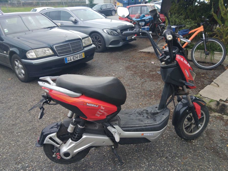 Vendo mota eléctrica em bom estado.