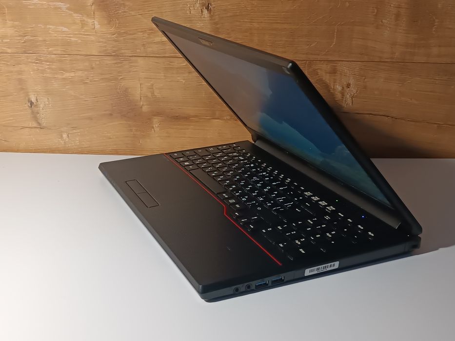 Оригінал Японія 15.6"/Core i3/16 ОЗП/240 SSD