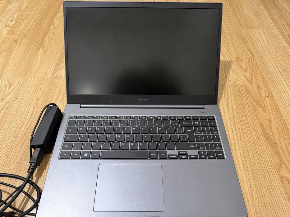 Vendo ou troco notebook samsung I5