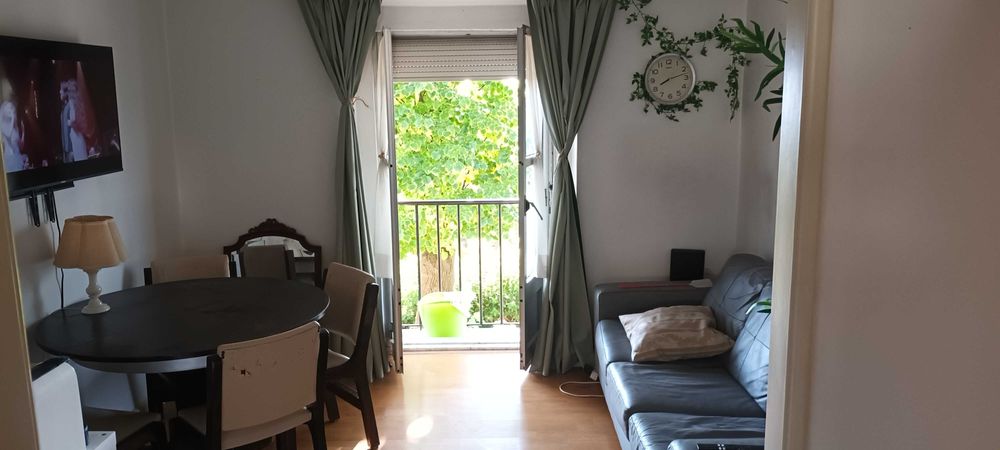 Vende-se apartamento T3 com 60m Beato, Lisboa