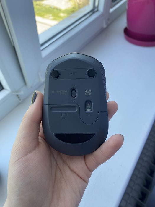 Безпровідна мишка logitech