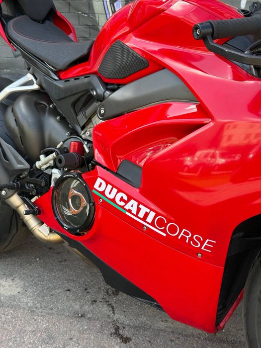 Мотоцикл Ducati Panigale V4S 2018 рік