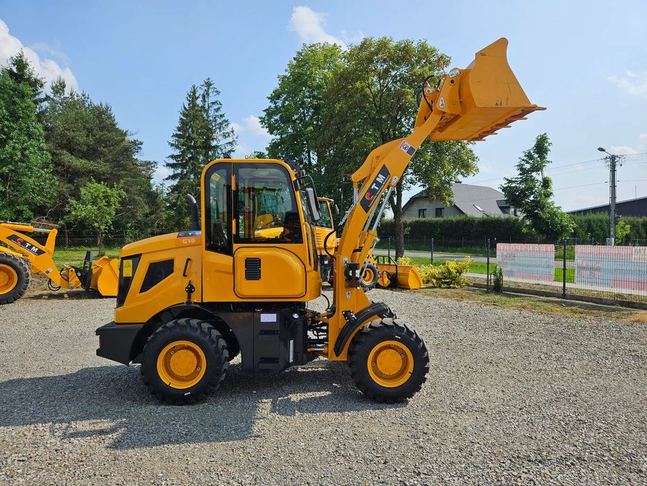 CTM 610  Nowa ładowarka kołowa NA ZWOLNICACH miniładowarka 57 kM 2600 kg
