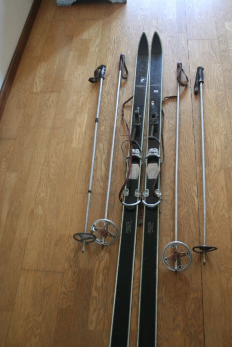 Esquis Antigos - DURET - França