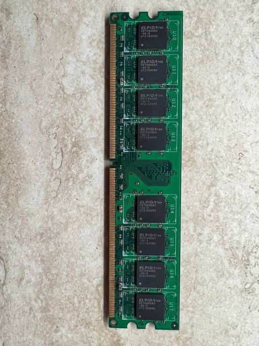 Планка оперативної пам'яті Transcend 1 GB DDR2