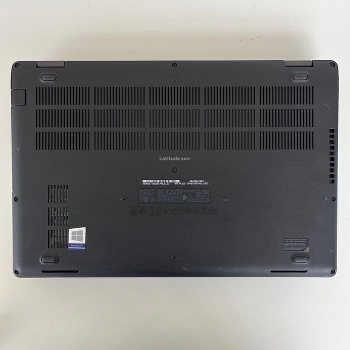 Dell Latitude 5400 i5-8g 8/256gb NVME 14” FHD c/carregador Dell