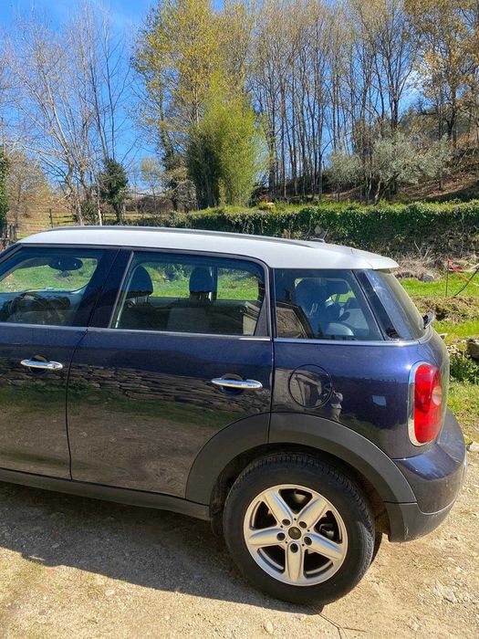 Mini Countryman Cooper D 2011 – SUV compacto