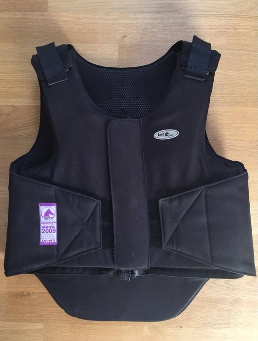 Sprzedam kamizelkę jeździecką ochronną FairPlay