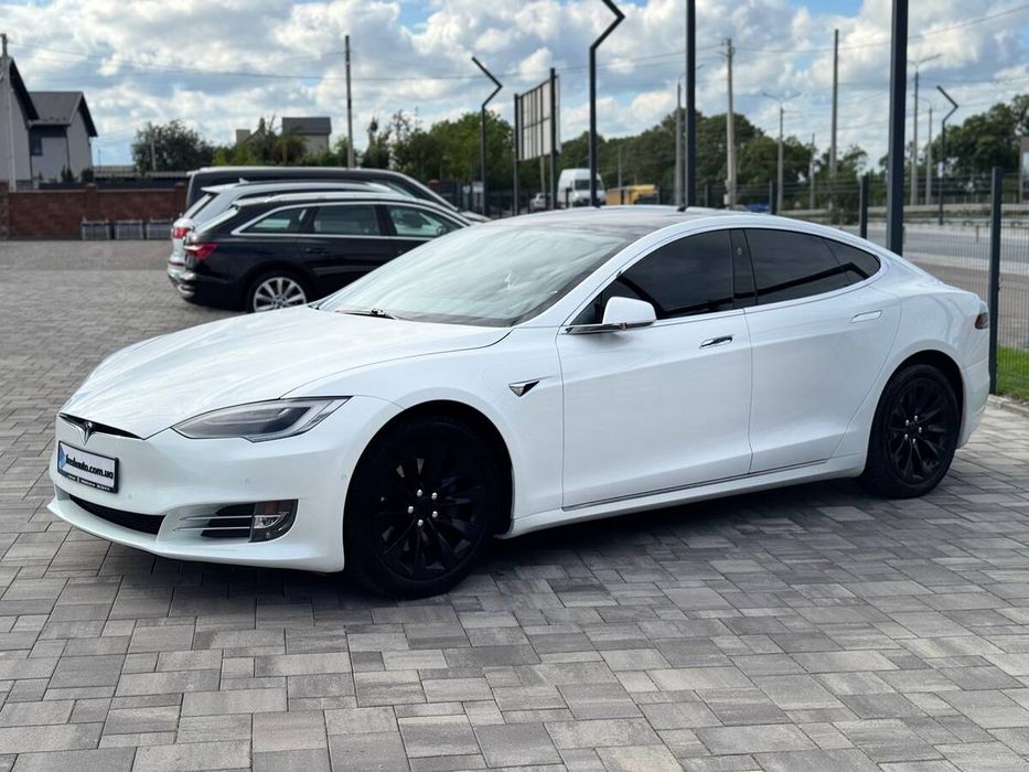 Tesla Model S 2018 freshauto
