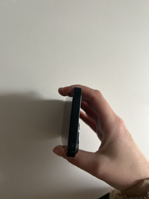 Sprzedam iPhone 13 mini Stan dobry bez blokad,