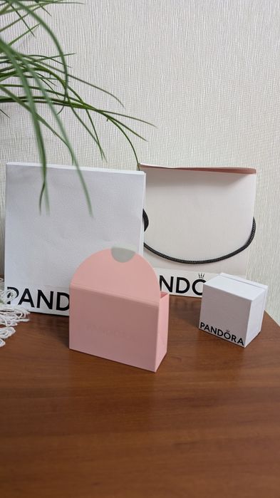 Пакет та коробочка Пандора