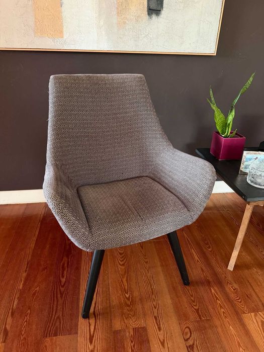 2 cadeirões elegantes de design moderno