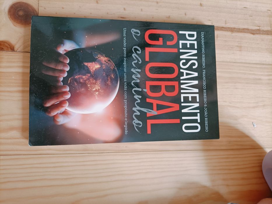 Livros de coleção usados como novo
