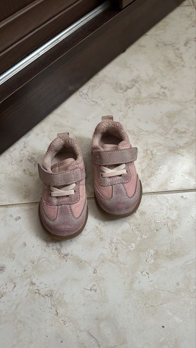 Дитячі кросівки zara 19 розмір