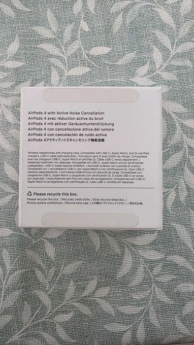 Airpods 4 APPLE (In Ear - Microfone - Active Noise Cancelling