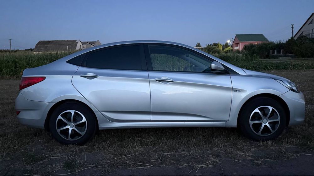 Hyundai Accent 1.6 газ -бензин 2012р