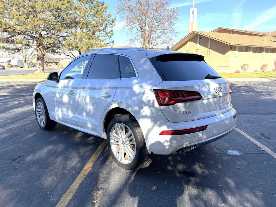 Audi Q5      2018