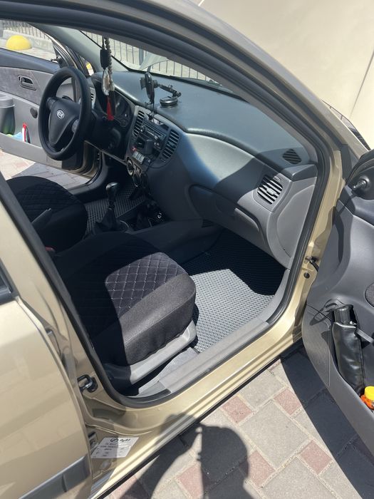 Продам автомобіль  Kia rio 2