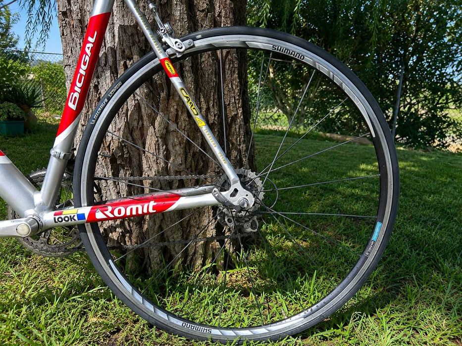 Bicicleta de Estrada em Alumínio - Estilo Cannodale Saeco