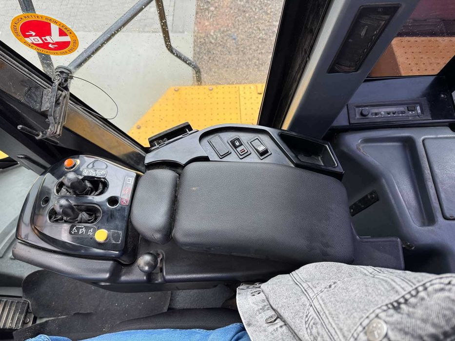 Фронтальний навантажувач 
CATERPILLAR 980 G