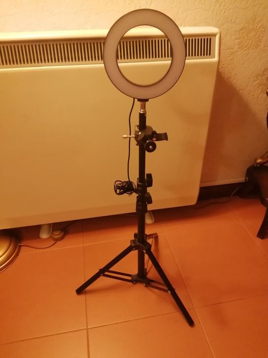 Tripod, Ring Light with Three Light Tones64750958850947121