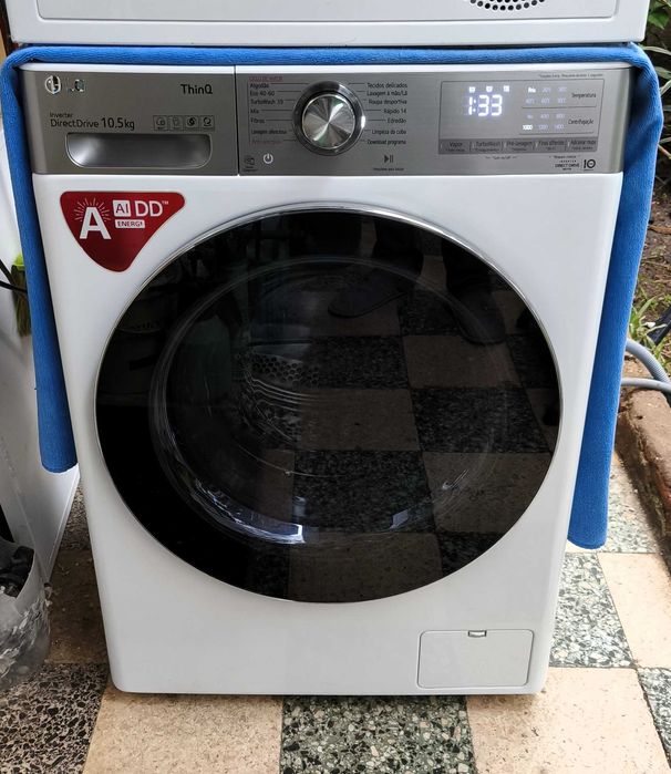 Máquina de Lavar Roupa LG  10.5 kg 1400 ( entrega )